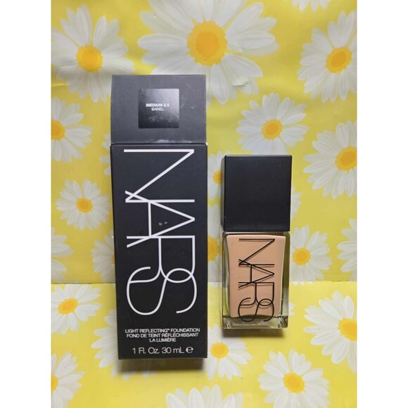 NARS Light Reflecting Foundation Medium 2.5 SAHEL 1 oz NIB - Picture 1 of 8